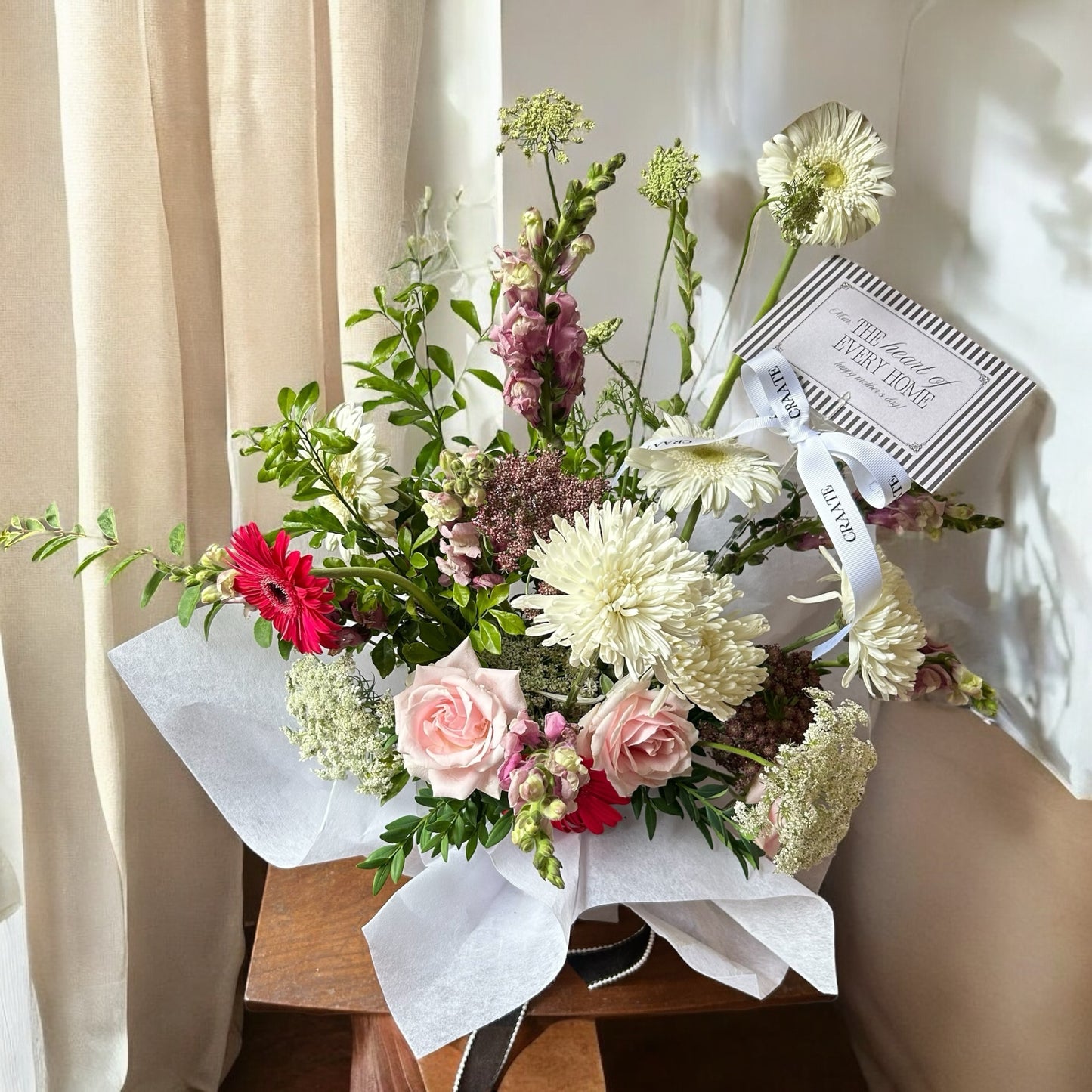 Craate 1 - Fresh Flower Arrangement in Vase (1 left for Kohima)