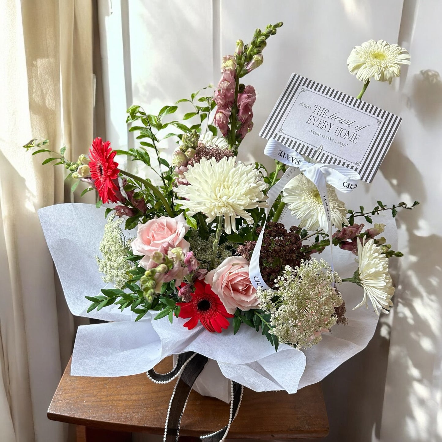 Craate 1 - Fresh Flower Arrangement in Vase (1 left for Kohima)