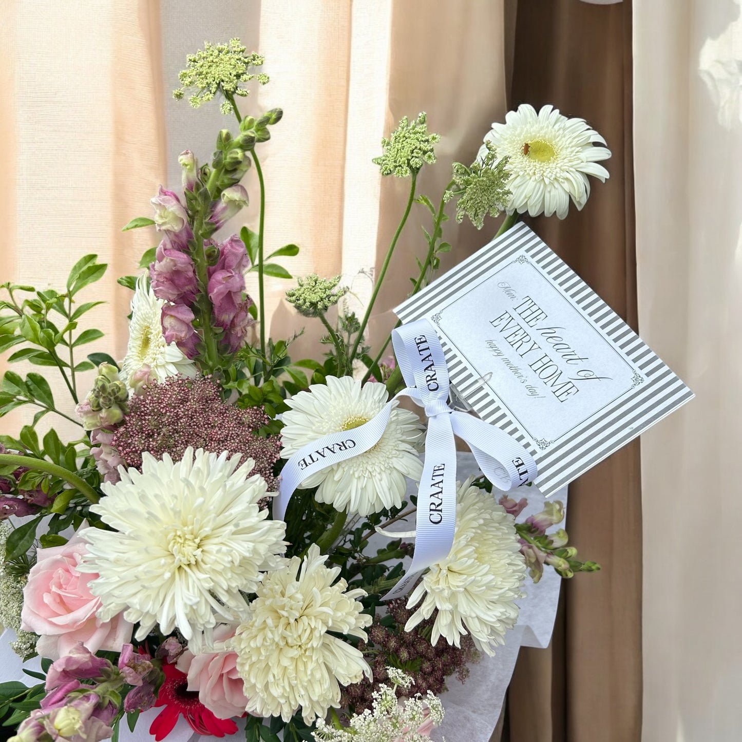 Craate 1 - Fresh Flower Arrangement in Vase (1 left for Kohima)