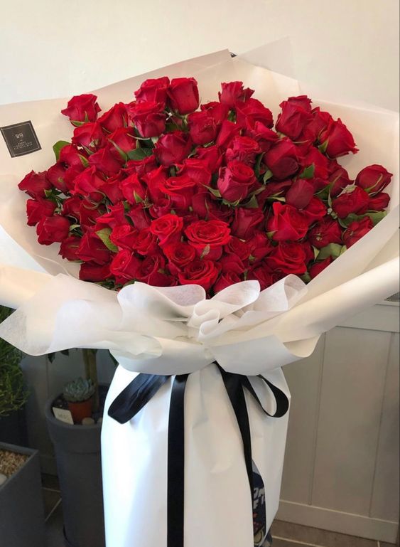 100 Red Rose Valentine's Day Bouquet