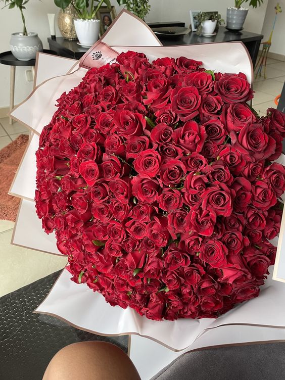 100 Red Rose Valentine's Day Bouquet
